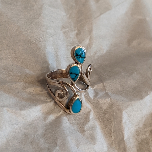 Fine Turquoise Enamel .925 Silver Ring, Size 5.5 - Picture 7 of 9